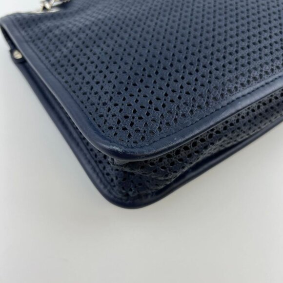 Chanel CC Logo Quilted Shoulder Bag Navy Leather Vintage - Picture 11 of 16